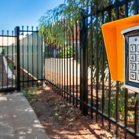 Ibis Styles Karratha Hotel Exterior photo